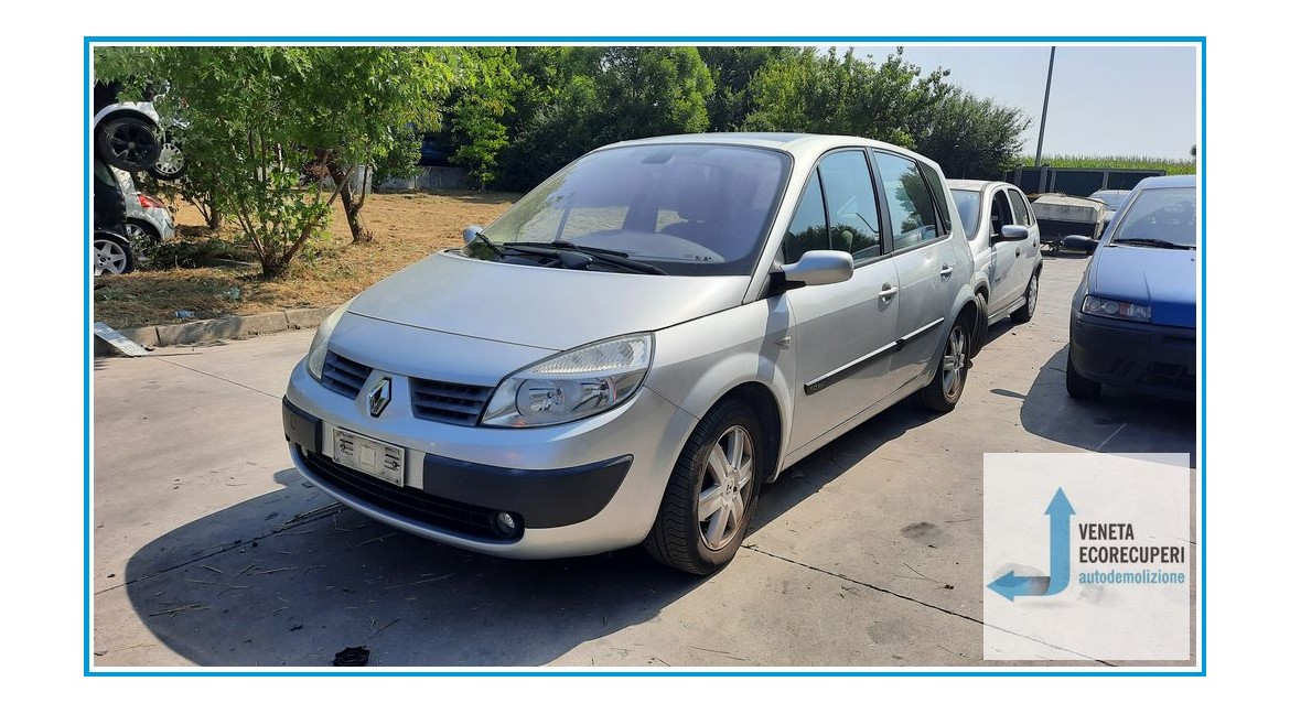 RENAULT SCENIC 2a Serie  del 2006 parti usate e ricambi - Tipo Motore K4MD8