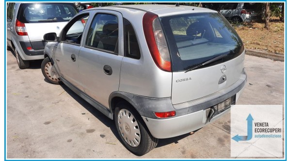 OPEL CORSA X01 del 2002 parti usate e ricambi - Tipo Motore Z10XE