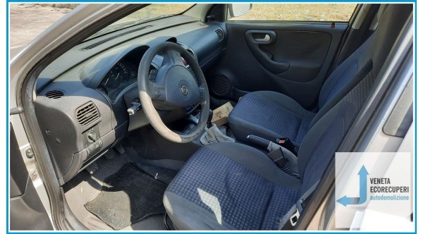OPEL CORSA X01 del 2002 parti usate e ricambi - Tipo Motore Z10XE