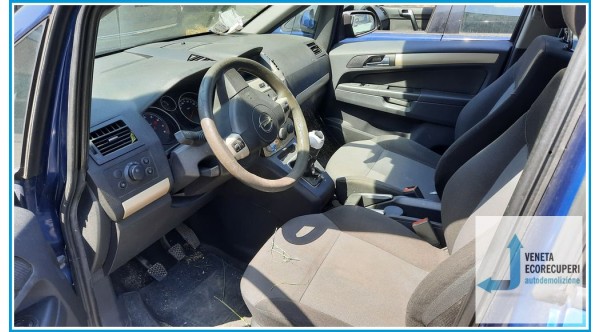 OPEL ZAFIRA A05 del 2008 parti usate e ricambi - Tipo Motore Z16YNG
