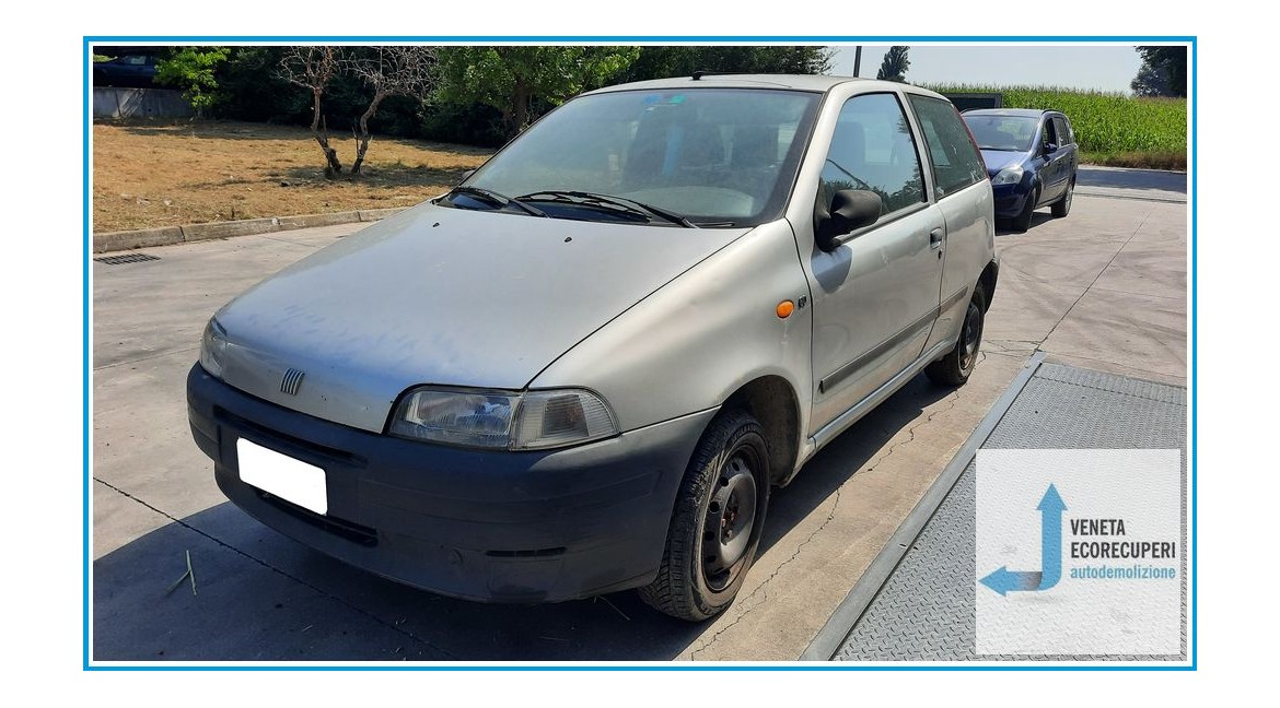 FIAT PUNTO 1a Serie  del 1998 parti usate e ricambi - Tipo Motore 176B4000