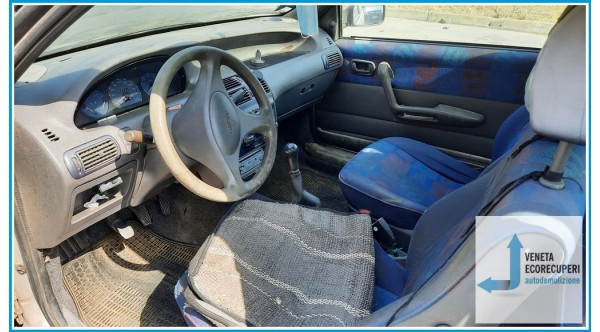 FIAT PUNTO 1a Serie  del 1998 parti usate e ricambi - Tipo Motore 176B4000