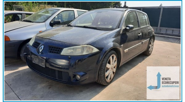 RENAULT MEGANE 2a Serie  del 2005 parti usate e ricambi - Tipo Motore F4R27