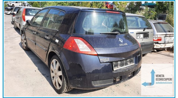 RENAULT MEGANE 2a Serie  del 2005 parti usate e ricambi - Tipo Motore F4R27