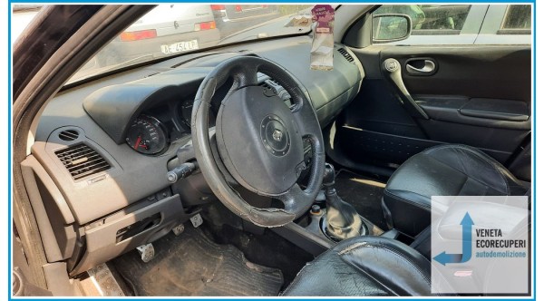 RENAULT MEGANE 2a Serie  del 2005 parti usate e ricambi - Tipo Motore F4R27