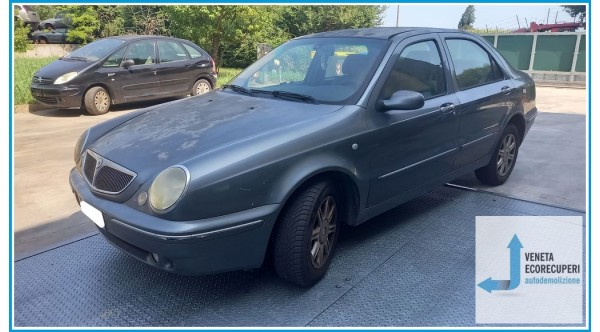 LANCIA LYBRA  del 2001 parti usate e ricambi - Tipo Motore AR37101