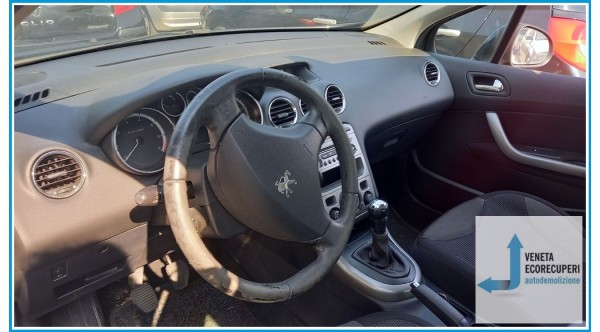 PEUGEOT 308  del 2008 parti usate e ricambi - Tipo Motore 5FW