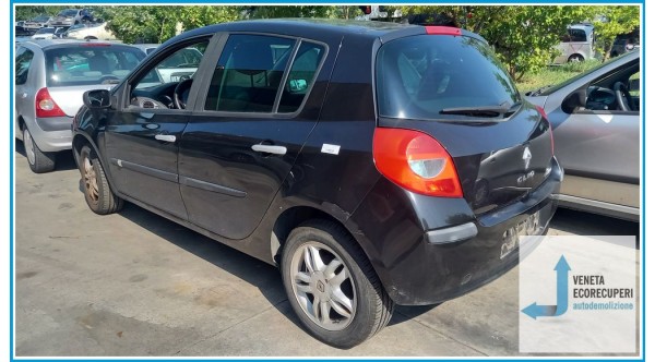 RENAULT CLIO 3a Serie  del 2007 parti usate e ricambi - Tipo Motore D4FD7