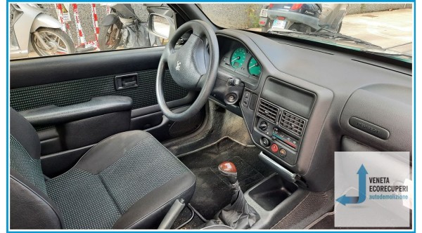 PEUGEOT 106  del 2001 parti usate e ricambi - Tipo Motore HFX