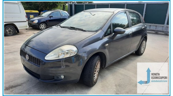FIAT GRANDE PUNTO 2Y del 2007 parti usate e ricambi - Tipo Motore 199A4000