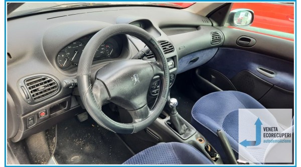 PEUGEOT 206  del 2003 parti usate e ricambi - Tipo Motore 8HX