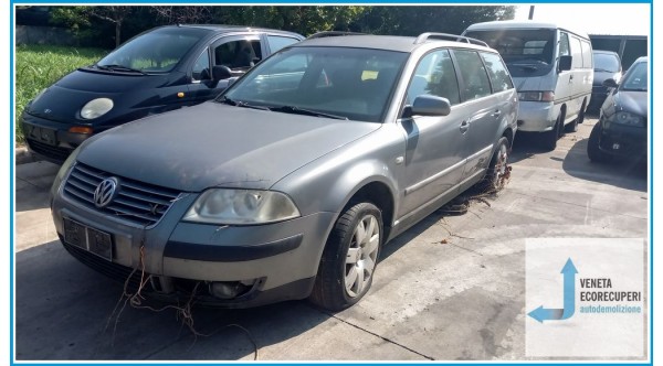 VOLKSWAGEN PASSAT 3B del 2001 parti usate e ricambi - Tipo Motore AVF