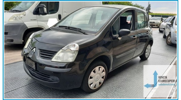RENAULT MODUS 1a Serie  del 2006 parti usate e ricambi - Tipo Motore D4FD7