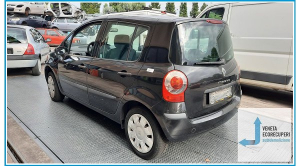 RENAULT MODUS 1a Serie  del 2006 parti usate e ricambi - Tipo Motore D4FD7