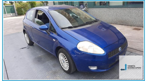 FIAT GRANDE PUNTO 2Y del 2006 parti usate e ricambi - Tipo Motore 199A4000