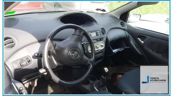 TOYOTA YARIS FRP del 2003 parti usate e ricambi - Tipo Motore 1SZFE