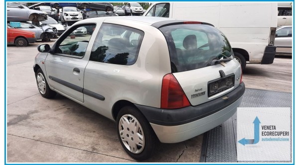 RENAULT CLIO 2a Serie  del 1999 parti usate e ricambi - Tipo Motore D7FD7