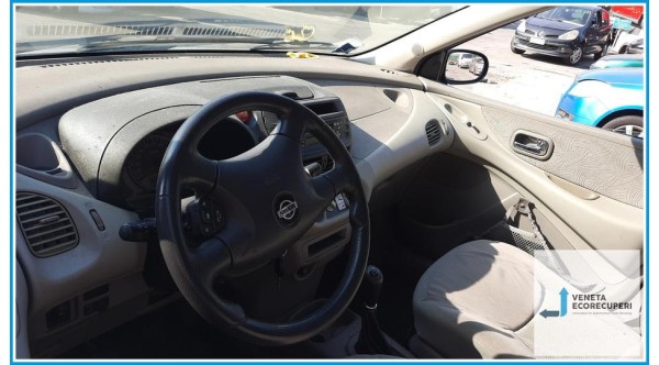 NISSAN ALMERA TINO  del 2002 parti usate e ricambi - Tipo Motore QG18