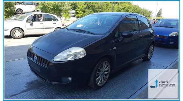 FIAT GRANDE PUNTO 4C del 2008 parti usate e ricambi - Tipo Motore 198A4000