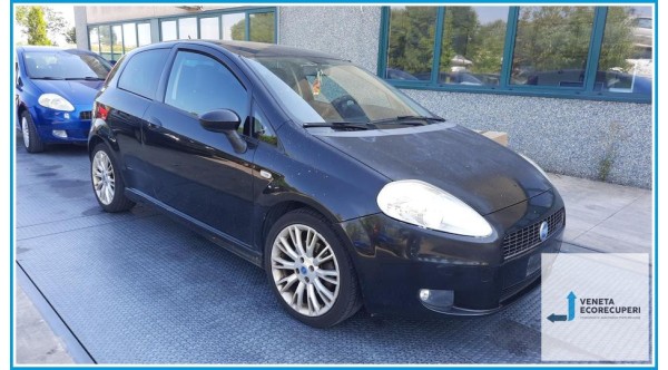FIAT GRANDE PUNTO 4C del 2008 parti usate e ricambi - Tipo Motore 198A4000