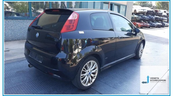 FIAT GRANDE PUNTO 4C del 2008 parti usate e ricambi - Tipo Motore 198A4000