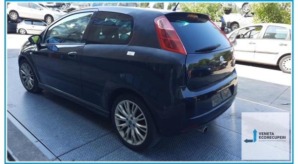 FIAT GRANDE PUNTO 4C del 2008 parti usate e ricambi - Tipo Motore 198A4000