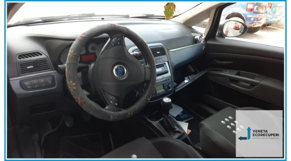 FIAT GRANDE PUNTO 4C del 2008 parti usate e ricambi - Tipo Motore 198A4000