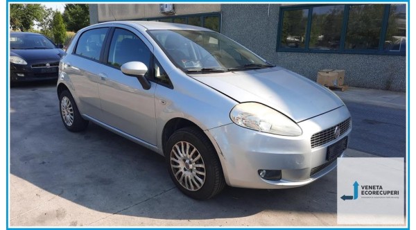 FIAT GRANDE PUNTO 4C del 2008 parti usate e ricambi - Tipo Motore 350A1000