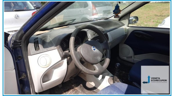 FIAT PUNTO 2U del 2004 parti usate e ricambi - Tipo Motore 188A4000