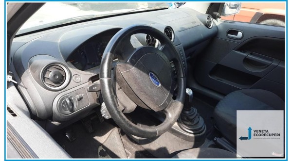 FORD FIESTA CBK del 2002 parti usate e ricambi - Tipo Motore FXJA