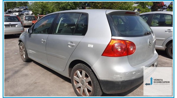 VOLKSWAGEN GOLF 1K del 2004 parti usate e ricambi - Tipo Motore BAG