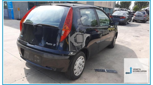 FIAT PUNTO 1N/1P del 2000 parti usate e ricambi - Tipo Motore 188A5000