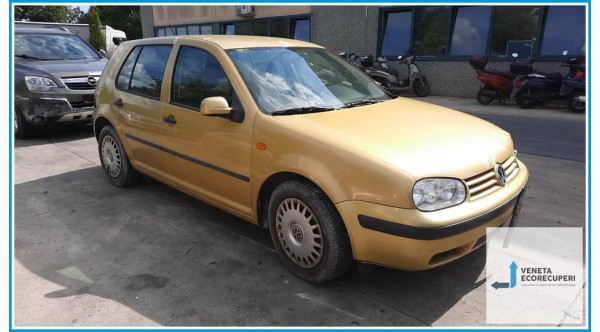 VOLKSWAGEN GOLF 1J del 1999 parti usate e ricambi - Tipo Motore AKL