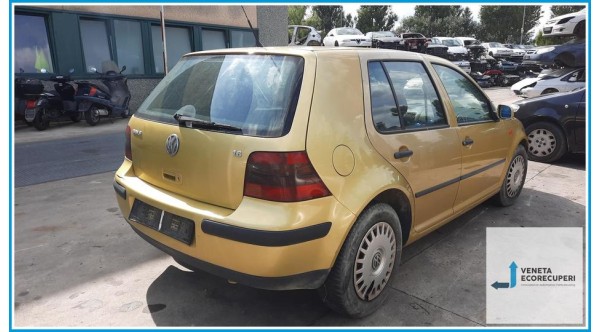 VOLKSWAGEN GOLF 1J del 1999 parti usate e ricambi - Tipo Motore AKL