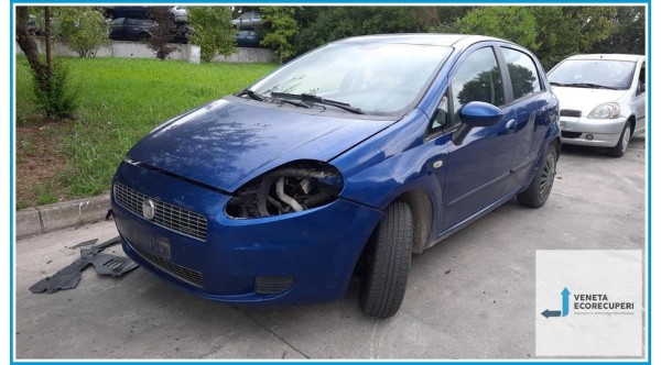 FIAT GRANDE PUNTO 4C del 2009 parti usate e ricambi - Tipo Motore 199A2000