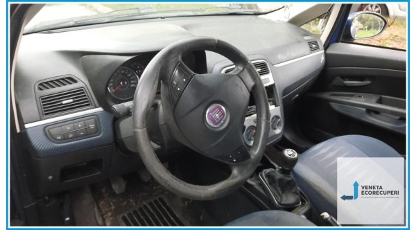 FIAT GRANDE PUNTO 4C del 2009 parti usate e ricambi - Tipo Motore 199A2000