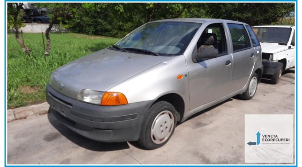 FIAT PUNTO 1a Serie  del 1997 parti usate e ricambi - Tipo Motore 176B2000