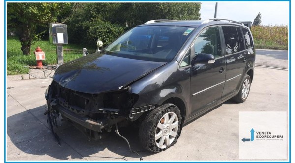 VOLKSWAGEN TOURAN 1T del 2007 parti usate e ricambi - Tipo Motore BLS