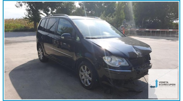 VOLKSWAGEN TOURAN 1T del 2007 parti usate e ricambi - Tipo Motore BLS