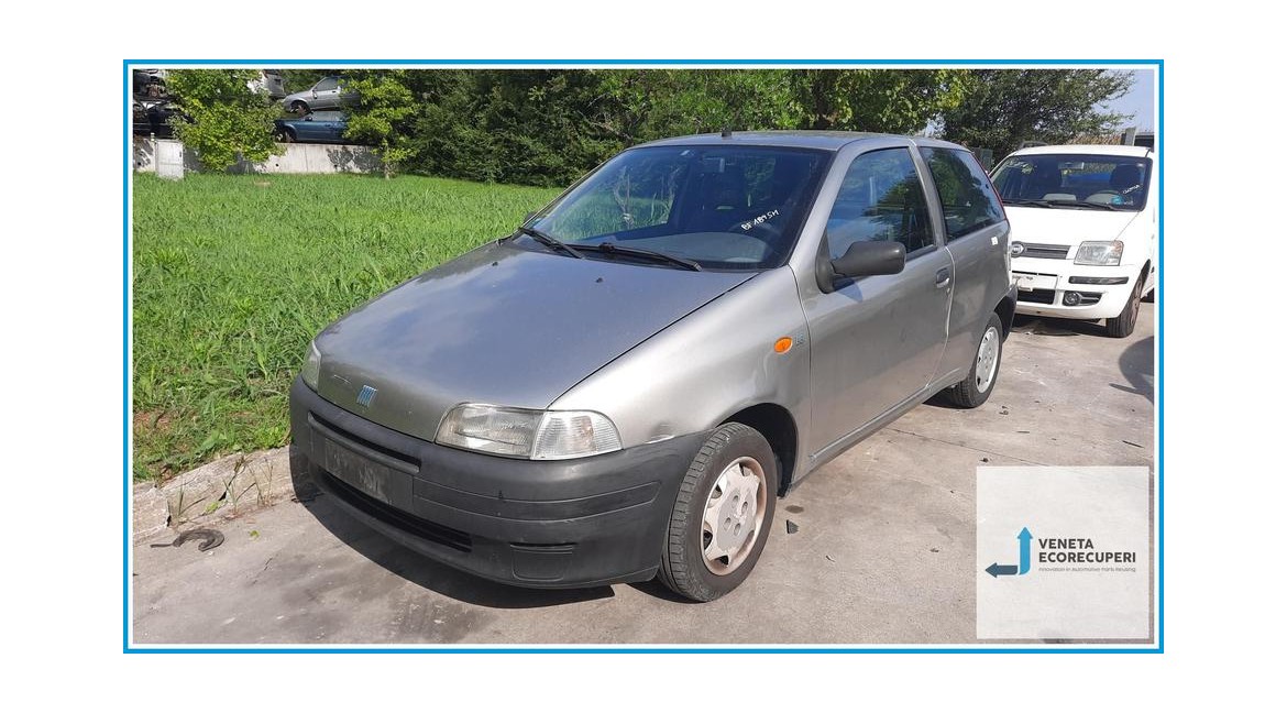 FIAT PUNTO 1a Serie  del 1999 parti usate e ricambi - Tipo Motore 176B2000