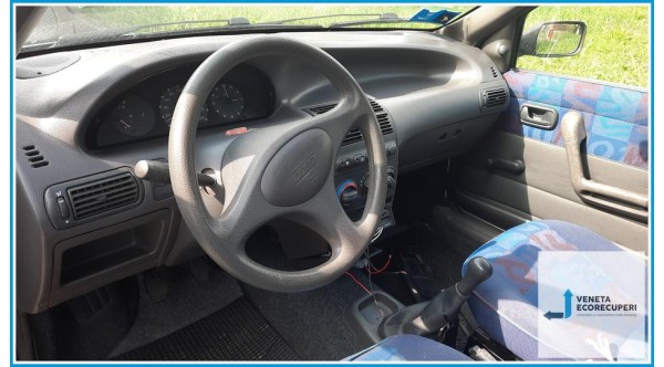 FIAT PUNTO 1a Serie  del 1999 parti usate e ricambi - Tipo Motore 176B2000