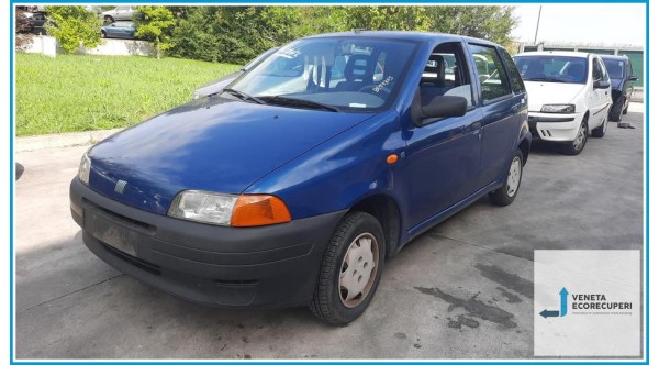 FIAT PUNTO 1a Serie  del 1999 parti usate e ricambi - Tipo Motore 176B2000