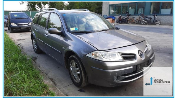 RENAULT MEGANE 2a Serie  del 2008 parti usate e ricambi - Tipo Motore K4MD8