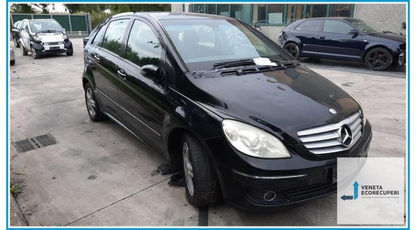 MERCEDES-BENZ Classe B T245 del 2006 parti usate e ricambi - Tipo Motore 640940
