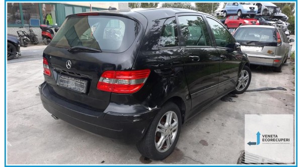 MERCEDES-BENZ Classe B T245 del 2006 parti usate e ricambi - Tipo Motore 640940