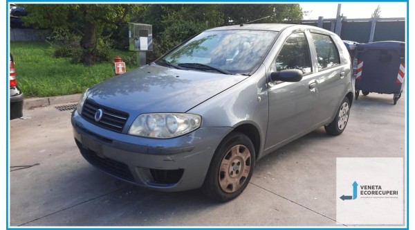 FIAT PUNTO 2U del 2003 parti usate e ricambi - Tipo Motore 188A4000
