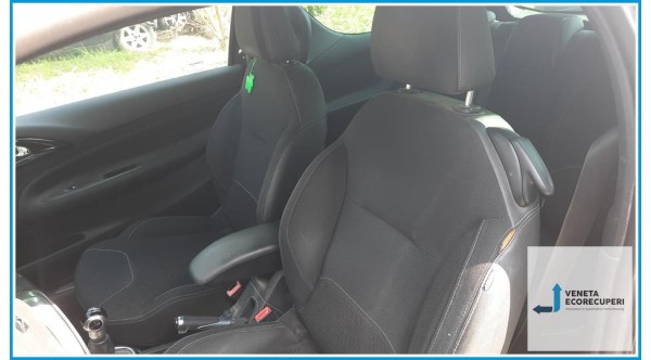CITROEN DS3  del 2010 parti usate e ricambi - Tipo Motore 5FS