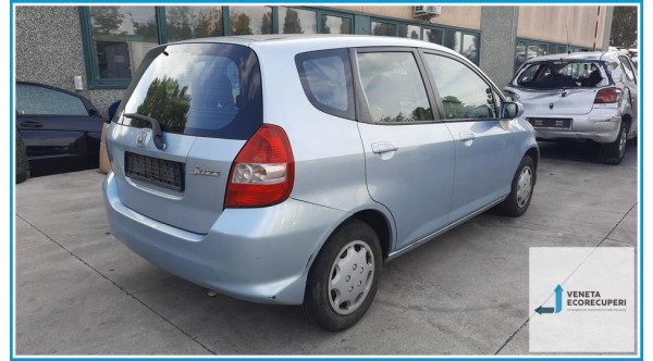 HONDA JAZZ 1a Serie  del 2004 parti usate e ricambi - Tipo Motore L13A1