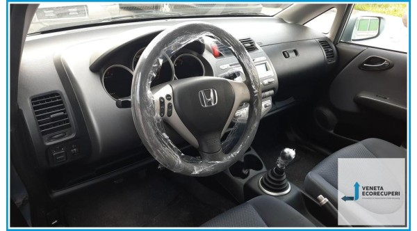 HONDA JAZZ 1a Serie  del 2004 parti usate e ricambi - Tipo Motore L13A1