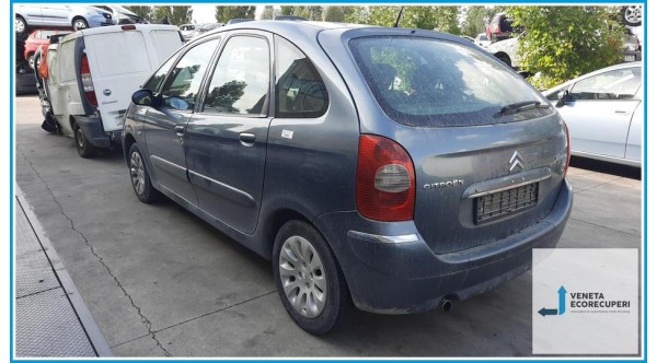 CITROEN XSARA PICASSO  del 2005 parti usate e ricambi - Tipo Motore 6FZ